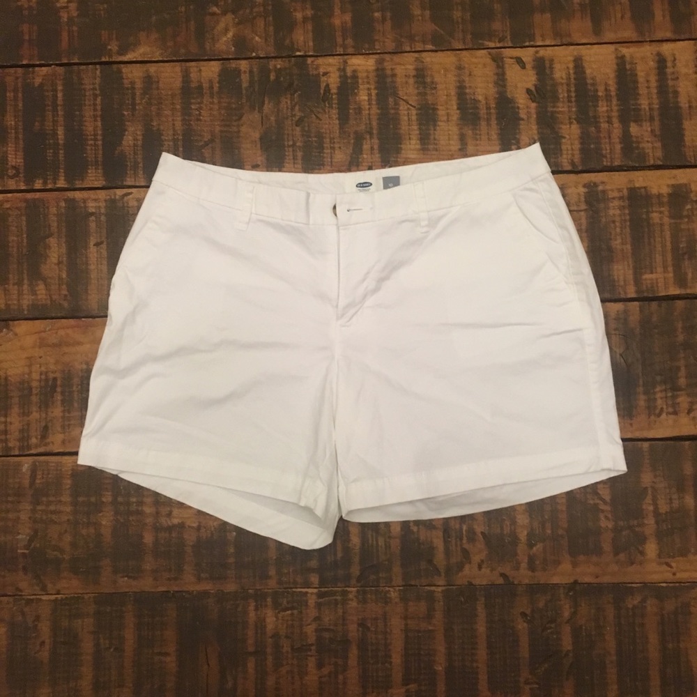 Old Navy 5” short